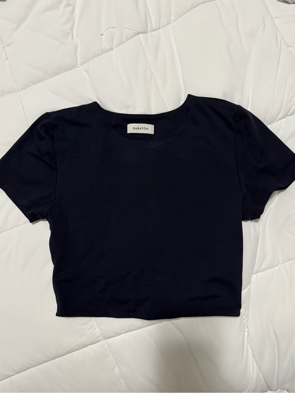 Aritzia Babaton Contour Black Crop Top